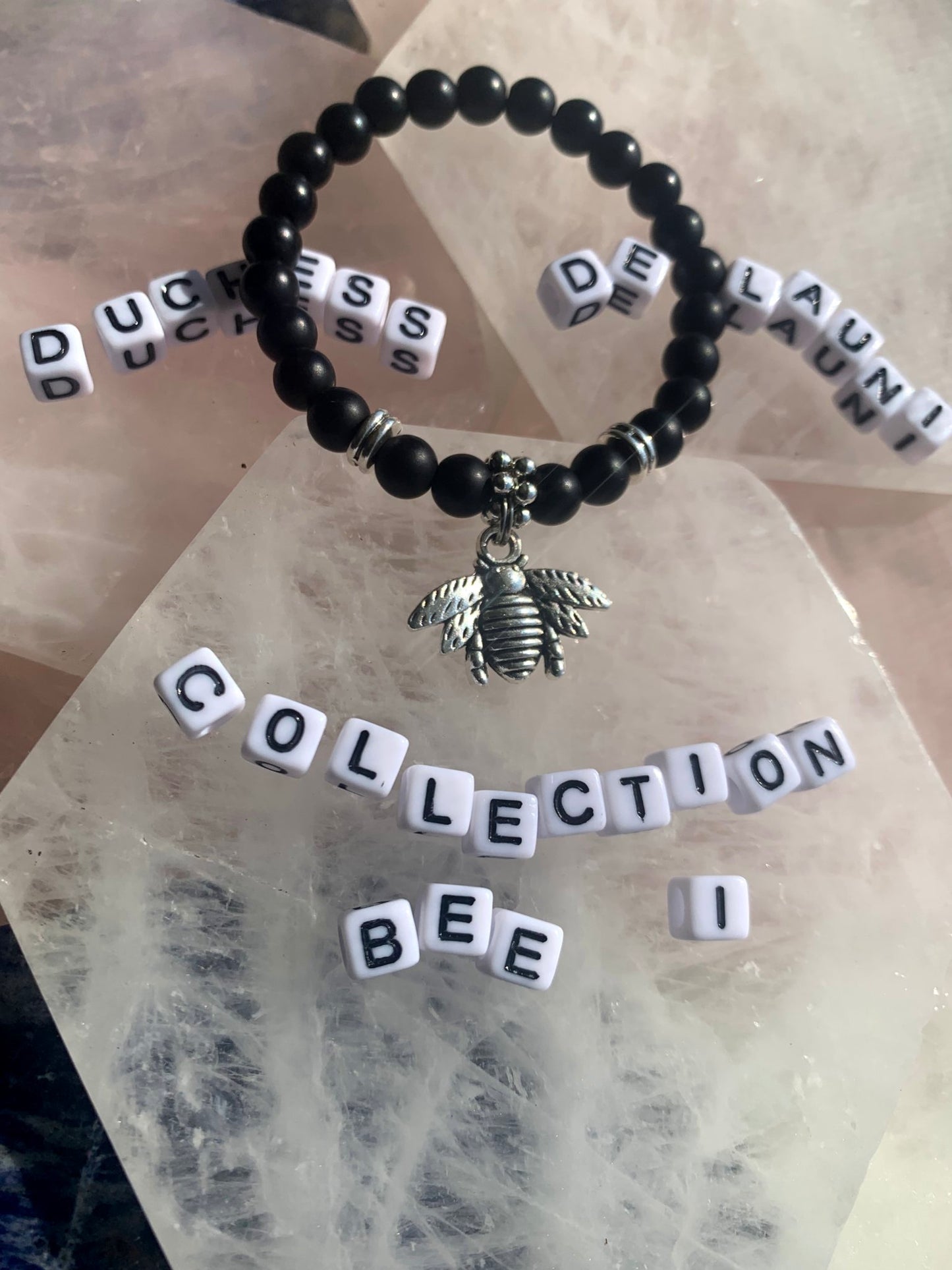 Bee Charm Bracelet - DD COLLECTION